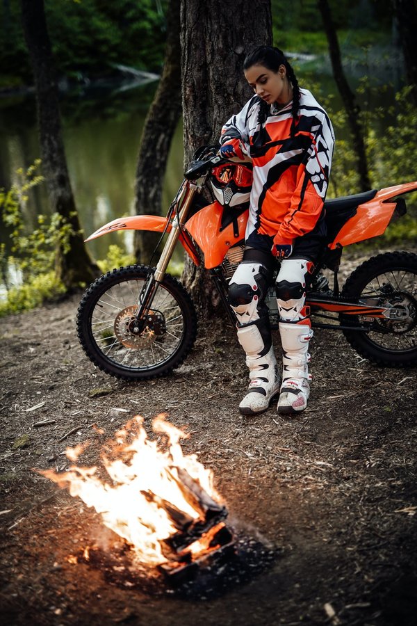 Camping pour motard : bien préparer les équipements